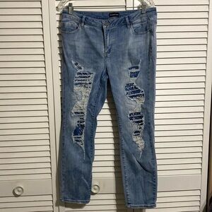 Bebe rhinestone skinny jeans sz 32 cropped
